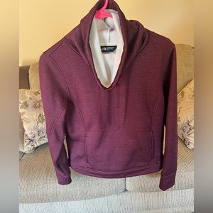 The north face sweatshirt women’s